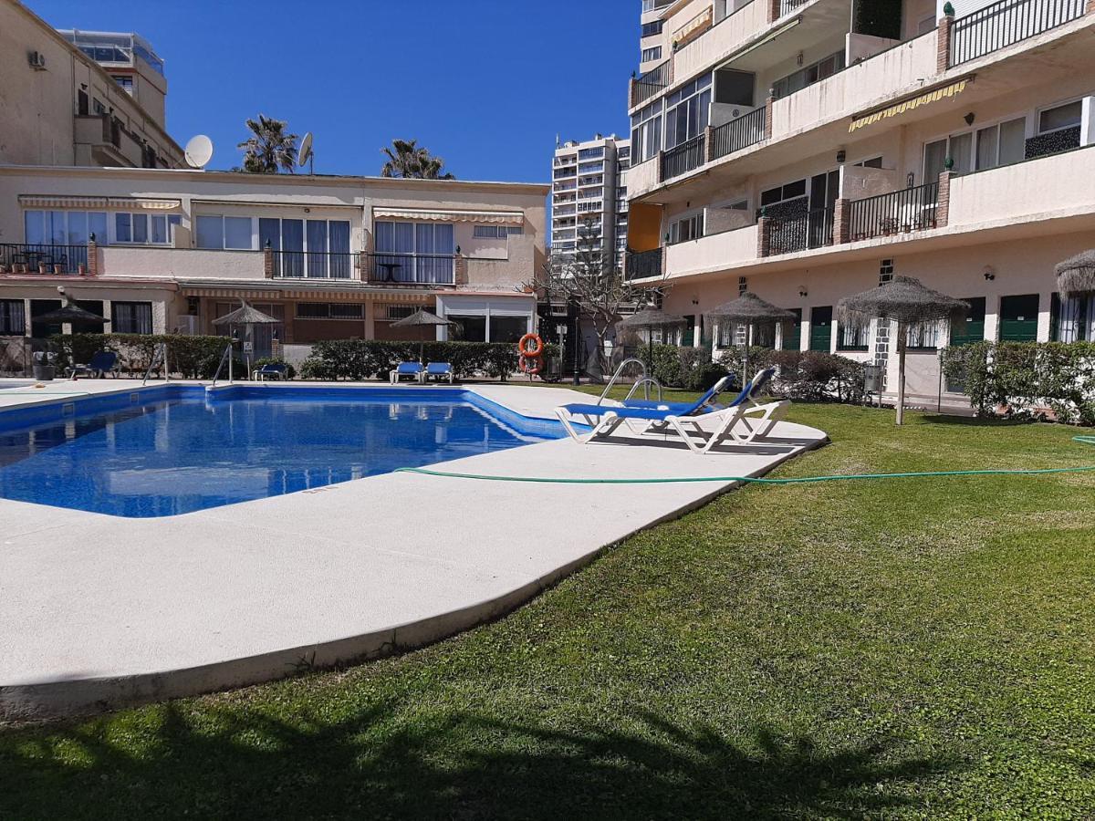 Apartamento Jazmin Playamar 1ª Linea De Playa Apartment Торемолинос Екстериор снимка
